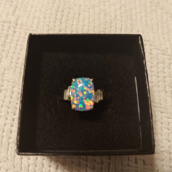 Gorgeous Lavender Fire Opal Sterling Silver Ring - Picture 9 of 9